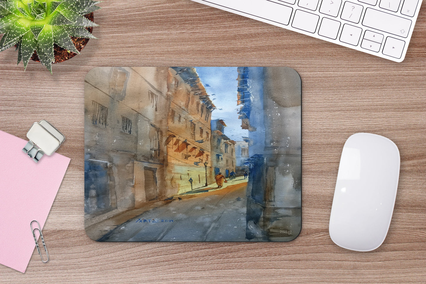 Narrow lane of old Ahmedabad Mouse Pad
